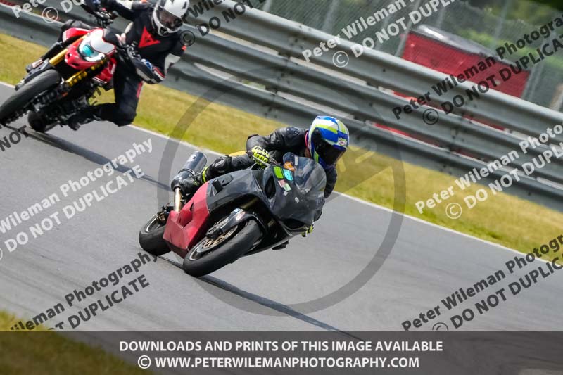 enduro digital images;event digital images;eventdigitalimages;no limits trackdays;peter wileman photography;racing digital images;snetterton;snetterton no limits trackday;snetterton photographs;snetterton trackday photographs;trackday digital images;trackday photos